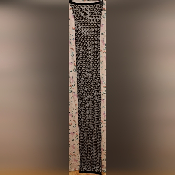 NWOT Michael Kors Black & Grey Casual Preppy Hat & Scarf Wrap Set - Picture 6 of 9